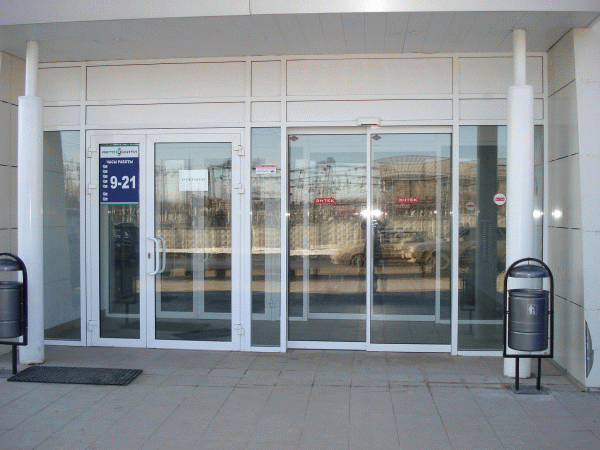 Входная группа. Автосалон, г. Пермь