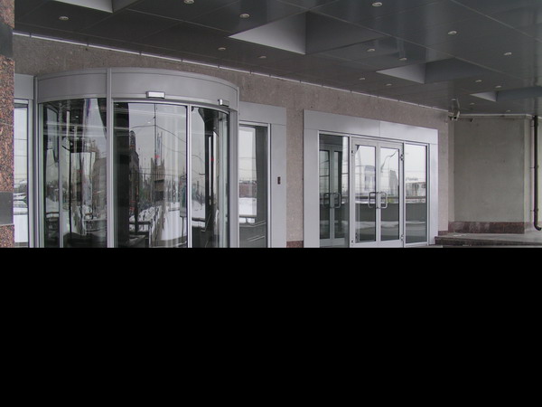 Радиусные двери. Офис «ТАТЭНЕРГО», г. Казань