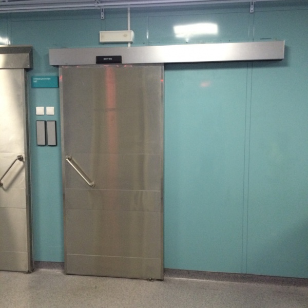 Раздвижная дверь в операционную