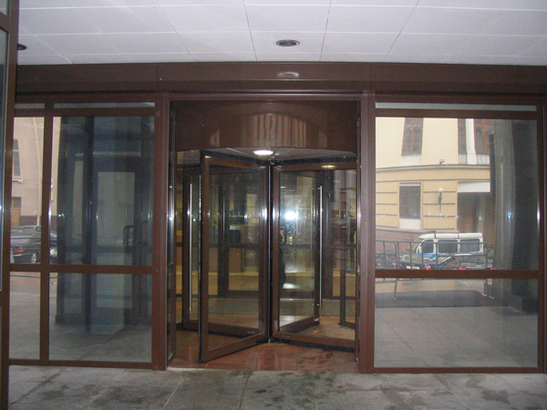 Револьверная дверь GS-100. Совет Федерации РФ, г. Москва